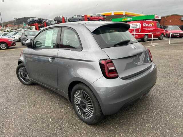 2023 Fiat 500 3dr Hat 42kwh 87kw Icon