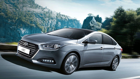 Hyundai i40 Saloon Images