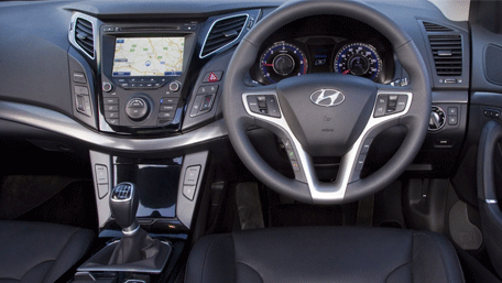 Hyundai i40 Saloon Images