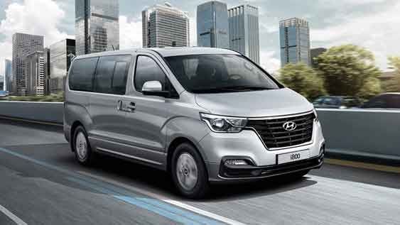 Hyundai i800 images