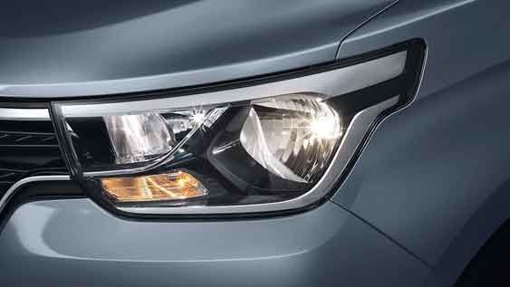Hyundai i800 images