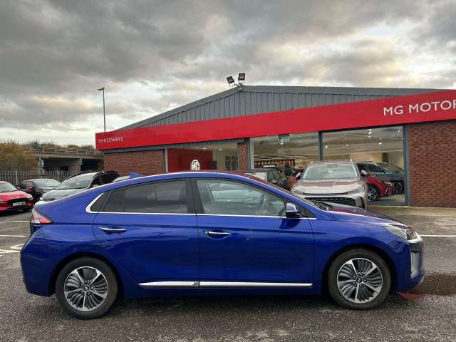 2022 Hyundai Ioniq Hat 1.6 Gdi Plug-in Hbd Prm SE Dct