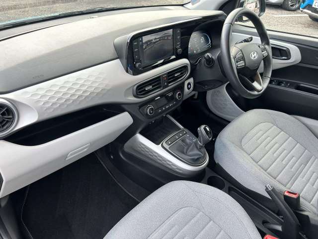 2024 Hyundai i10 5dr Hat 1.2 Mpi 84ps Premium Au