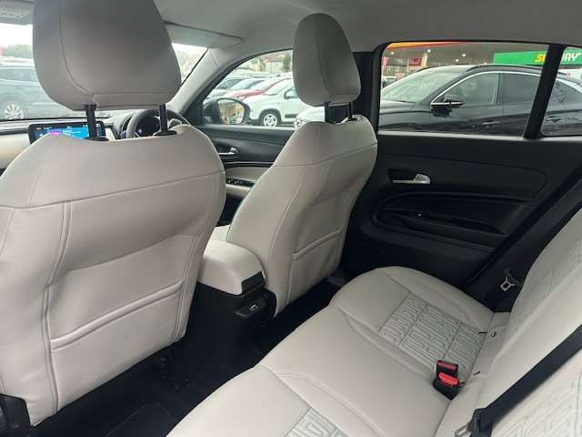 2024 Fiat 600 5dr 1.2 Hy 136 La Prima Edct-6