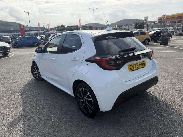 Toyota Yaris 1.5 Design Hev Cvt