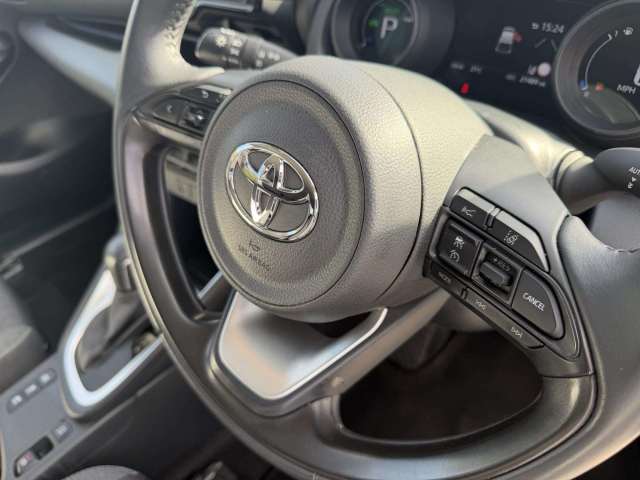 Toyota Yaris 1.5 Design Hev Cvt