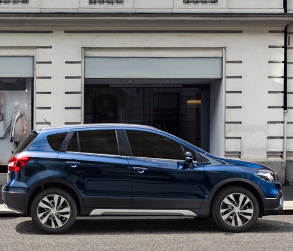 Suzuki S-Cross Images