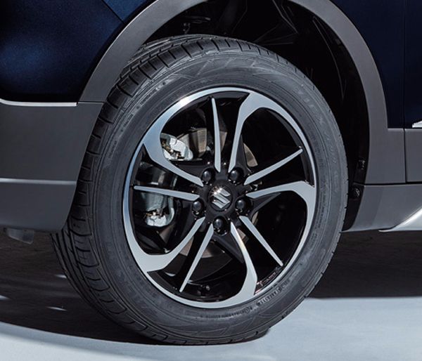 Suzuki S-Cross Images