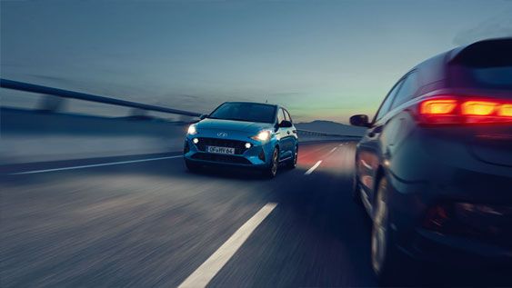 Hyundai i10 images